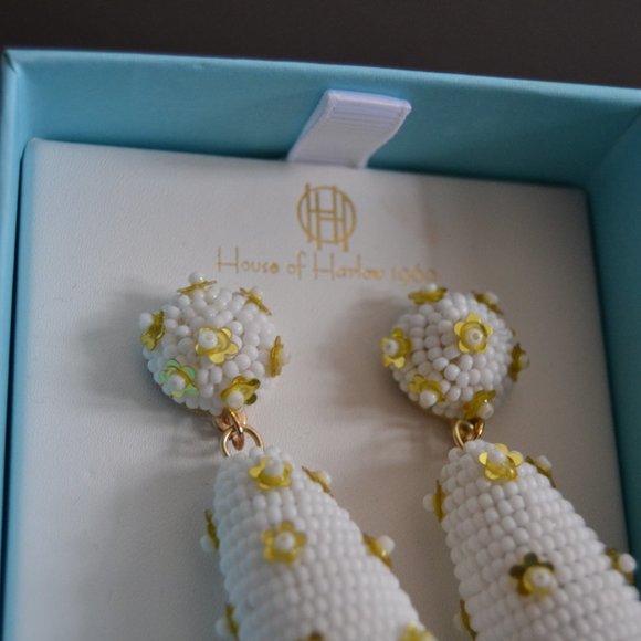 House of Harlow 1960 Beaded Yellow Daisy Dangle Drop Earrings - Picture 6 of 9